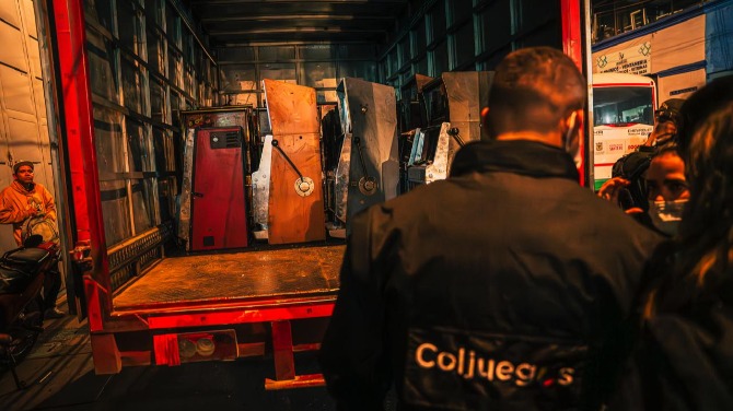 Coljuegos realiza operação contra jogos de azar ilegais em Bogotá