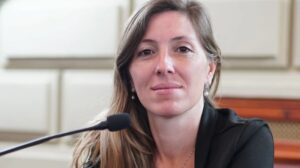 Projeto de lei de Santa Fé visa banir devedores de pensão alimentícia de cassinos e eventos