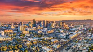 Regulador do Arizona emite cartas de cessação e desistência para operadores não licenciados