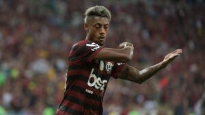 Jogador de futebol brasileiro Bruno Henrique acusado em caso de fraude em apostas