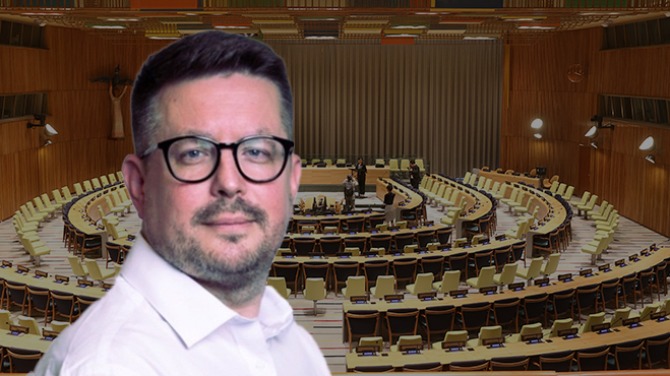 paul-buck-un-assembly