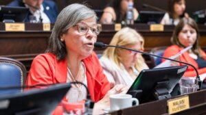 Legislador de Buenos Aires aprova projeto de lei para bloquear sites de jogos de azar nas escolas