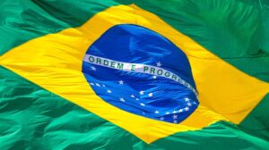 Regulador brasileño recibe más de 100 solicitudes de licencias de operación