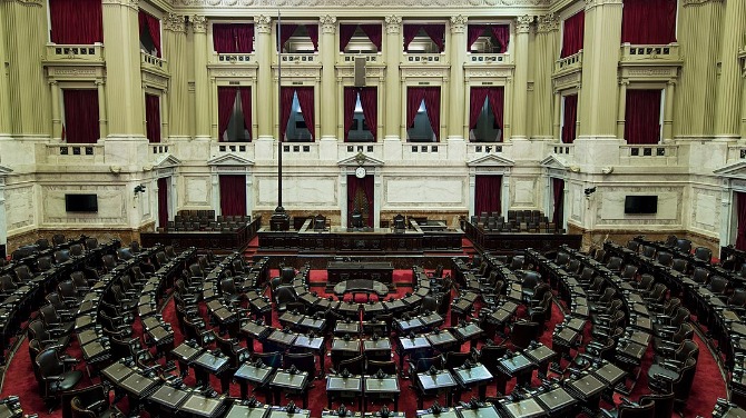 Argentina: La legislatura de Chubut extiende las concesiones de los casinos clubes en medio de un debate