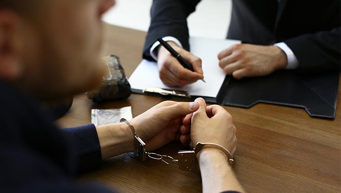 LSU-footballer-arrested-sports-gambling