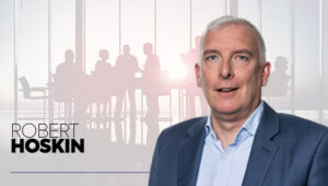 Robert Hoskin dejará el cargo de director de gobierno de Entain