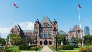 AGCO multa a Casino Days con 54.000 dólares por una oferta de bonificación «engañosa»