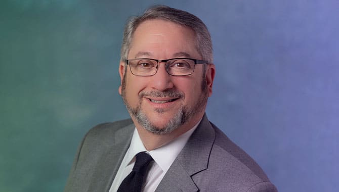 Alan Feldman de la UNLV se unirá a la Asociación Internacional de Normas de Juego