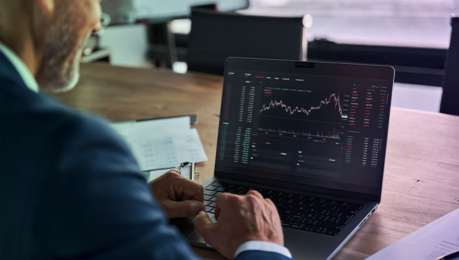 El analista recomienda comprar acciones de Genius Sports