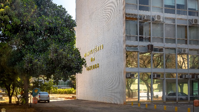 El Ministerio de Hacienda y la Federación Bancaria de Brasil unen fuerzas para educar a los apostantes