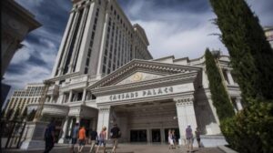 La Corte Suprema de Nevada falla a favor del fundador de TPG, Sam Johnson, en lugar de Caesars