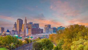 Se abre la primera sala de exposición de vehículos eléctricos Tesla de Connecticut en Mohegan Sun