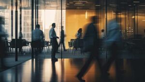 Entain nombra un nuevo director independiente sénior y tres miembros del comité