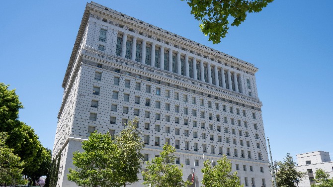 Underdog Sports demanda al Fiscal General y al Departamento de Justicia de California