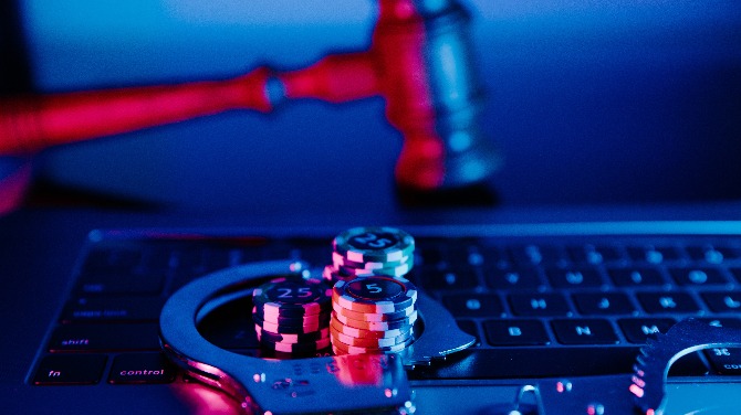 La FGCC ordena a los operadores extranjeros que pongan fin a sus negocios en Florida