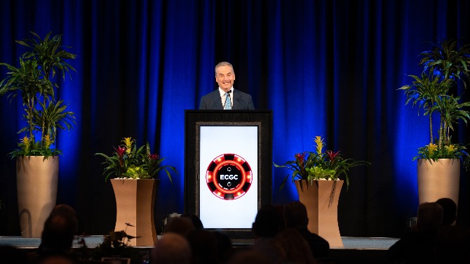 Jim Allen recibe el premio Lifetime Achievement Award del ECGC