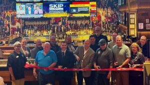 Kansas Crossing Casino celebra el corte de cinta de Caesars Sportsbook