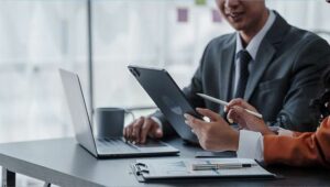 Light & Wonder anuncia una propuesta de 422 millones de dólares para adquirir las acciones restantes de SciPlay