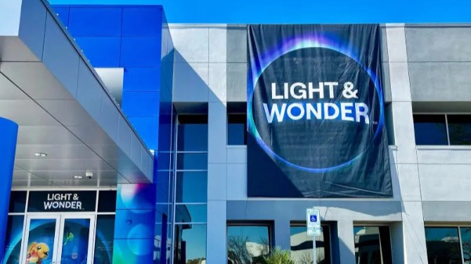 Light & Wonder alcanza los 809 millones de dólares en ingresos y aumenta los ingresos netos un 16% para el segundo trimestre de 2025