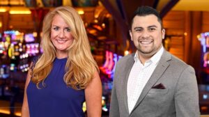Mohegan Sun nombra a Mary Wren vicepresidenta de operaciones hoteleras y a Chris Greaney vicepresidente de alimentos y bebidas