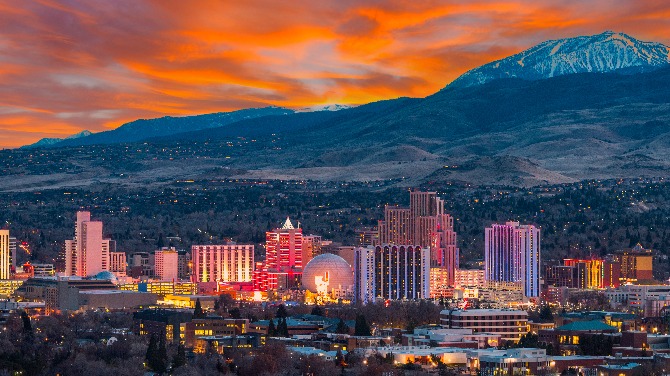 Los ingresos por juegos de Nevada alcanzan los 1.360 millones de dólares en julio de 2025, los ingresos del Strip de Las Vegas crecen un 5,6%