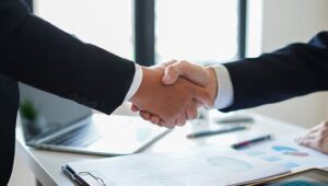 AGS se asocia con Caesars Sportsbook & Casino en un acuerdo de contenido en línea