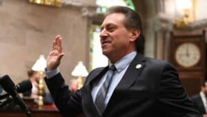 El estado de Nueva York anuncia una financiación de mil millones de dólares para la educación a través de apuestas deportivas móviles