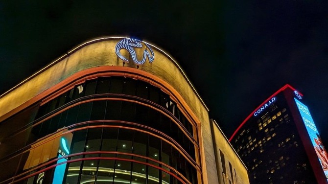 resorts-world-jennifer-roberts