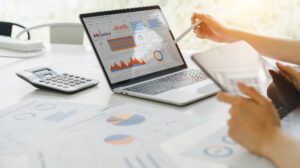 Rivalry genera 1,2 millones de dólares en ingresos en el segundo trimestre de 2025, las pérdidas netas disminuyen un 59%