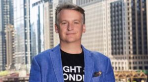 Simon Johnson es nombrado nuevo CEO de Light & Wonder iGaming