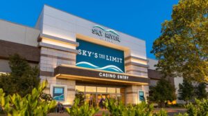 El juego de tragamonedas Chief Inferno de Aristocrat se presentará en Sky River Casino