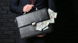 Empleado brasileño admite haber malversado 280.000 reales para juegos de azar en línea