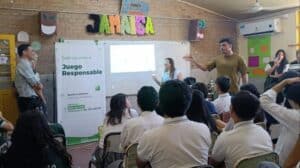 Lotería de Corrientes imparte talleres de juego responsable para estudiantes