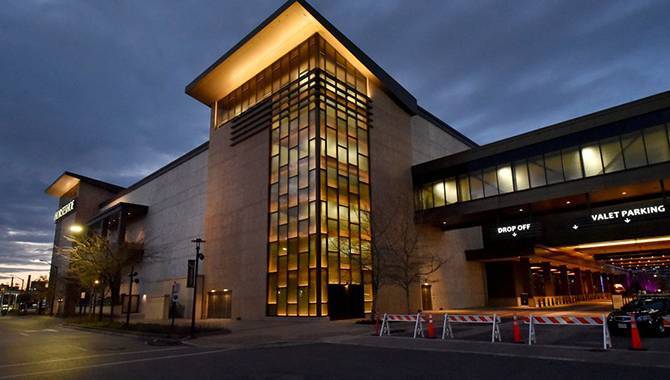 Caesars Entertainment purchases minority interest in Horseshoe Baltimore