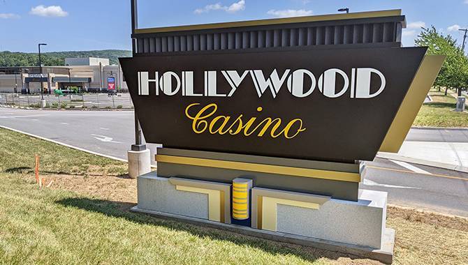 Penn National Gaming opens Hollywood Casino York