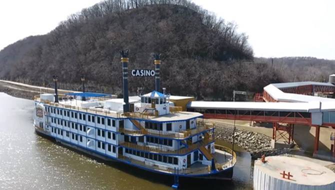 Casino Queen Holding and Konami to introduce Synkros at St. Louis and Marquette locations