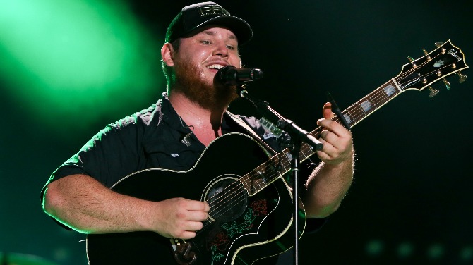 BetMGM Big Game Bash to be headlined by Luke Combs