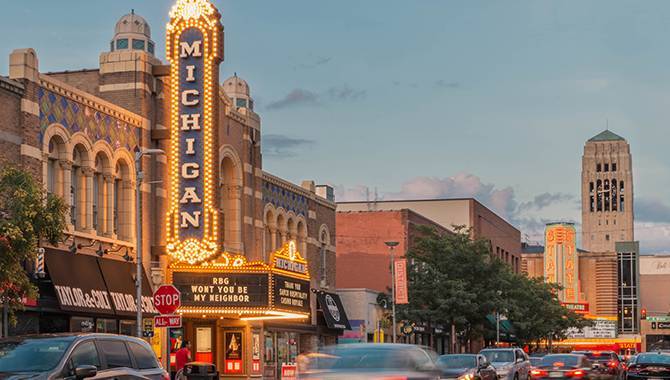 August sees Michigan online sports betting surpass $2bn in wagers