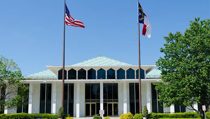 Judge sides with Cherokees in latest round of North Carolina casino fight