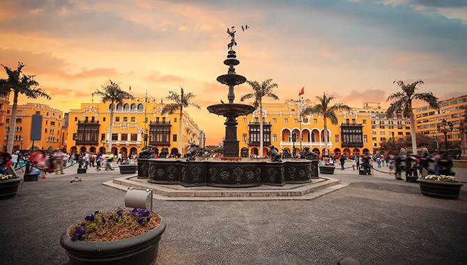 Ultra Casino launches in Peru and Chile