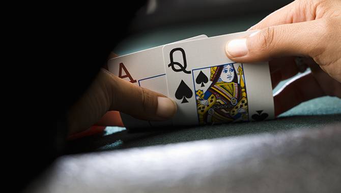 Changing demographics: More women play poker than ever in 2021