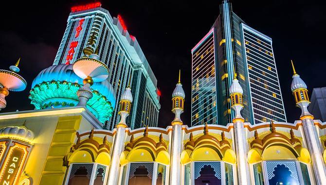 Atlantic City casinos face record losses