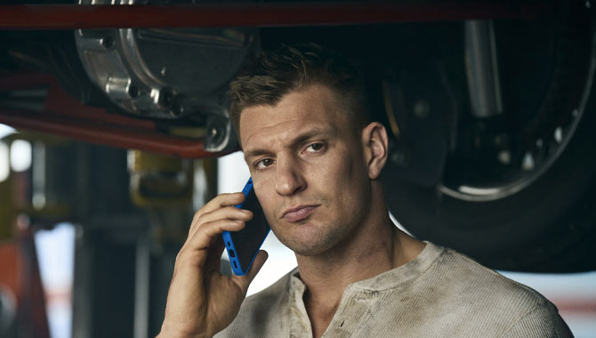 fanduel-garage-Rob-Gronkowski