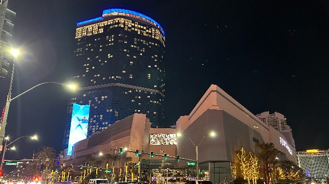 fontainebleau-new-hires