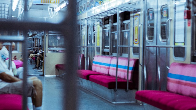 Buenos Aires lawmaker denounces illegal gambling ads in subway