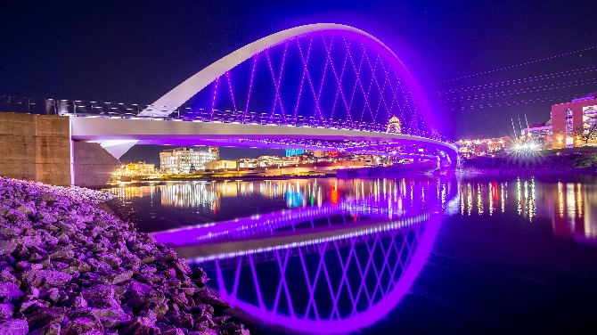 Iowa casino advocates bring Cedar Rapids proposal to state gambling regulators