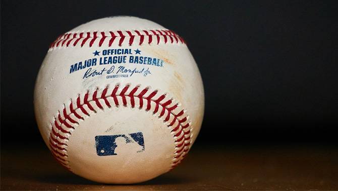 Stalled MLB negotiations put MLB 2020 season in question