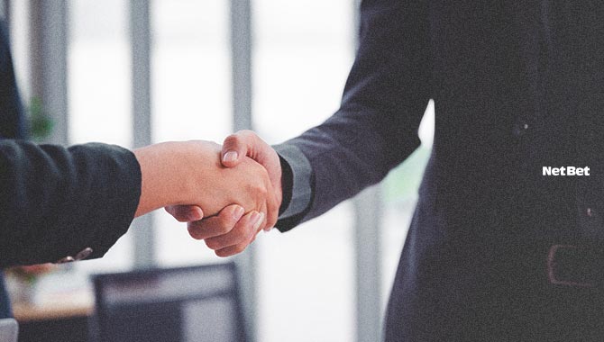 SIS and NetBet to offer live horseracing