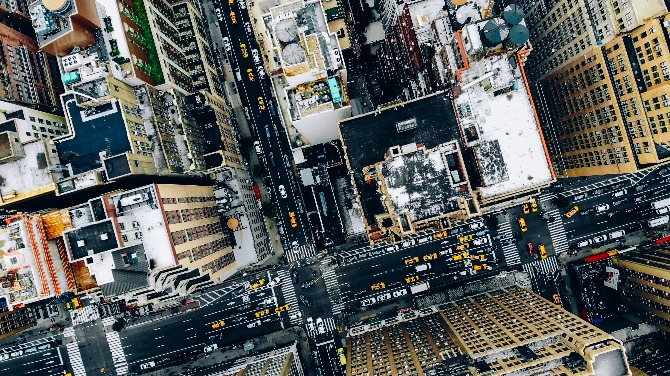 New York casino revenue grows 4.7% for August 2025, sports betting handle reaches $2bn