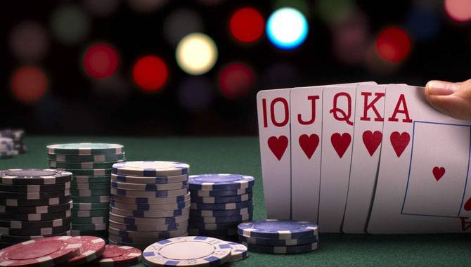 Is it showdown time for online poker legislation?